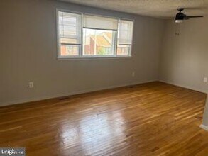 2018 Welsh Rd in Philadelphia, PA - Building Photo - Building Photo
