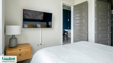 825 Usener St, Unit 1029 in Houston, TX - Building Photo - Building Photo