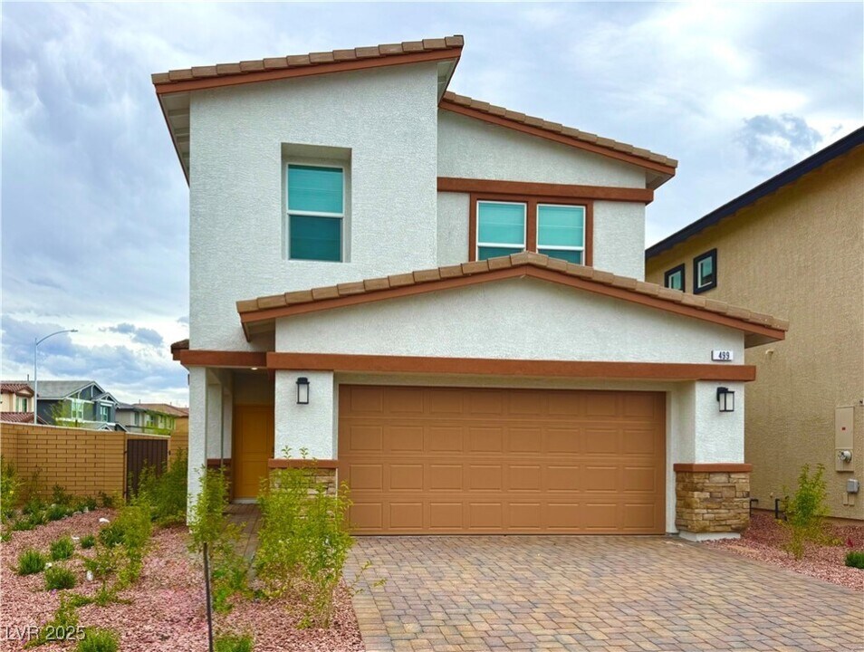 499 Red Lovebird Ave in Henderson, NV - Building Photo