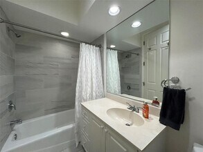 3705 54th Dr W in Bradenton, FL - Building Photo - Building Photo