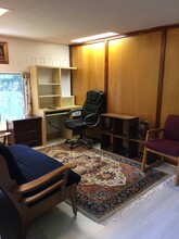 910 Robin Rd, Unit 1B in State College, PA - Foto de edificio - Building Photo