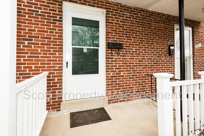 property at 8627 Willow Oak Rd