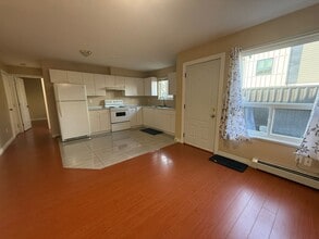 175 Pembina St in New Westminster, BC - Building Photo - Building Photo