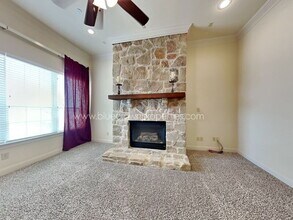 4037 Winsor Dr in Farmers Branch, TX - Building Photo - Building Photo