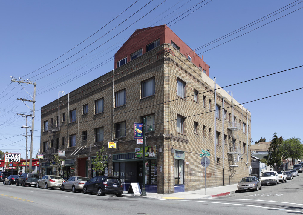 3518-3530 Foothill Blvd in Oakland, CA - Foto de edificio