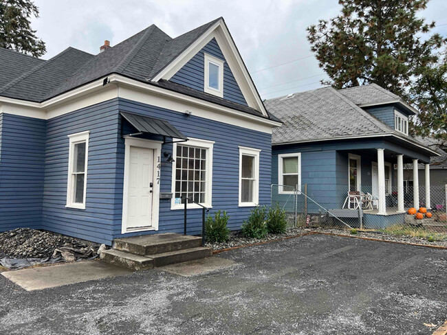 property at 1417 W Boone Ave