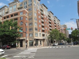 820 N Pollard St in Arlington, VA - Building Photo