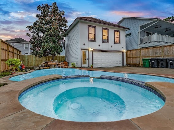 property at 1408 W 23rd St