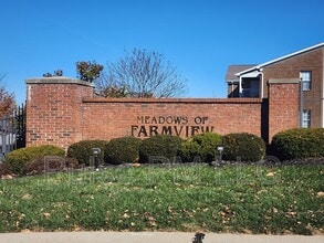 985 Mistflower Ln in Florence, KY - Building Photo - Building Photo