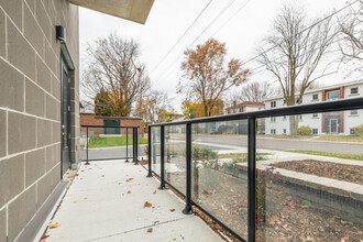 E-LEVEN in Kingston, ON - Building Photo - Interior Photo