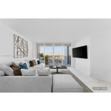 1800 Sunset Harbour Dr in Miami Beach, FL - Building Photo - Building Photo