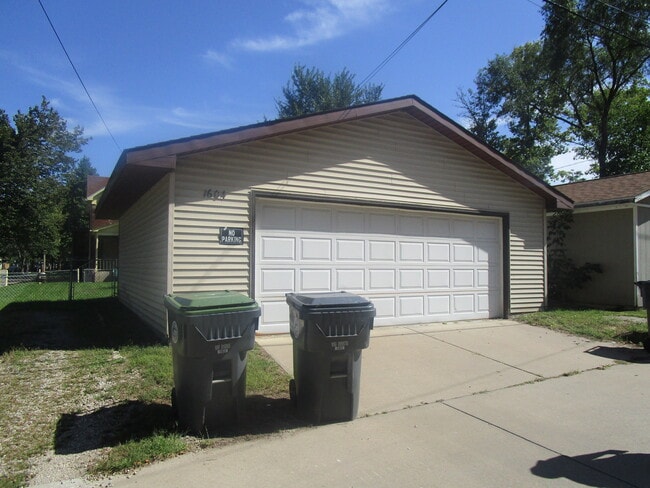 1604 10th St S, Unit 1 in La crosse, WI - Building Photo - Building Photo