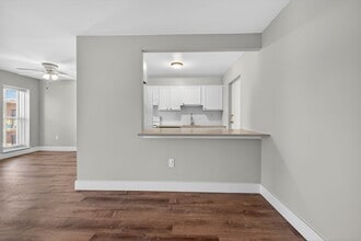 Brooklawn Apartments in Frederick, MD - Building Photo - Building Photo