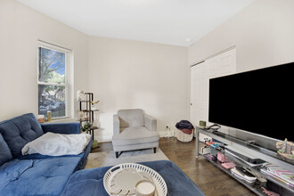 4502 W Montana St in Chicago, IL - Building Photo - Building Photo