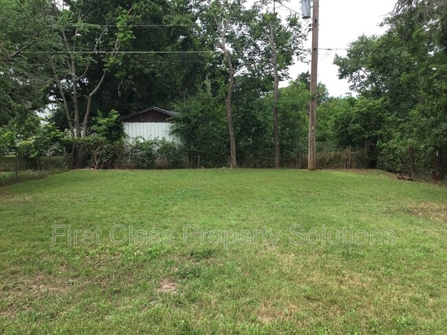 404 S Burdick St in Stillwater, OK - Building Photo - Building Photo