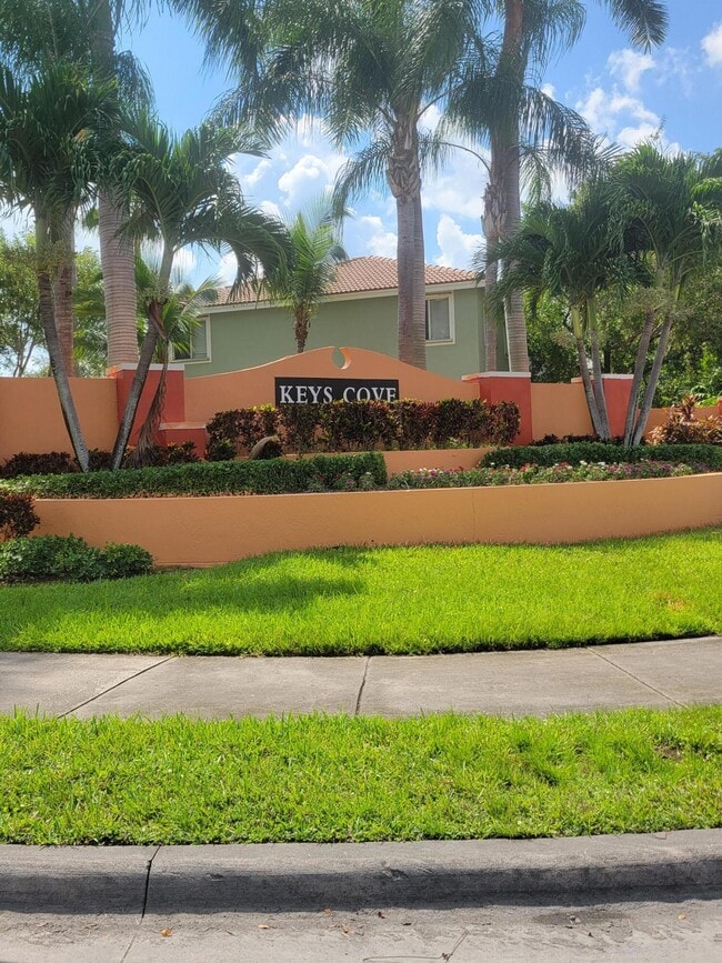 property at 2711 SE 16th Ave