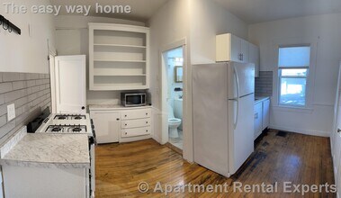 148 Fifth St Unit #2, Unit #2 in Cambridge, MA - Foto de edificio - Building Photo