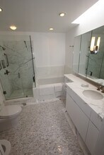 818 N La Jolla Ave, Unit West Hollywood 2 bedroom in Los Angeles, CA - Foto de edificio - Building Photo