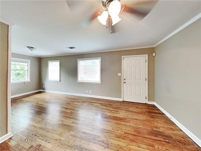 693 Hill St SE in Atlanta, GA - Building Photo - Building Photo