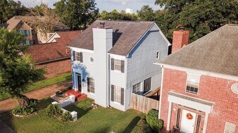 6010 E Stoney Grove Loop in Houston, TX - Building Photo