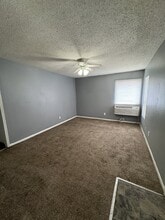 824 S Water St in Wichita, KS - Foto de edificio - Building Photo