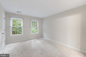 11709 Karbon Hill Ct, Unit 604A in Reston, VA - Building Photo - Building Photo