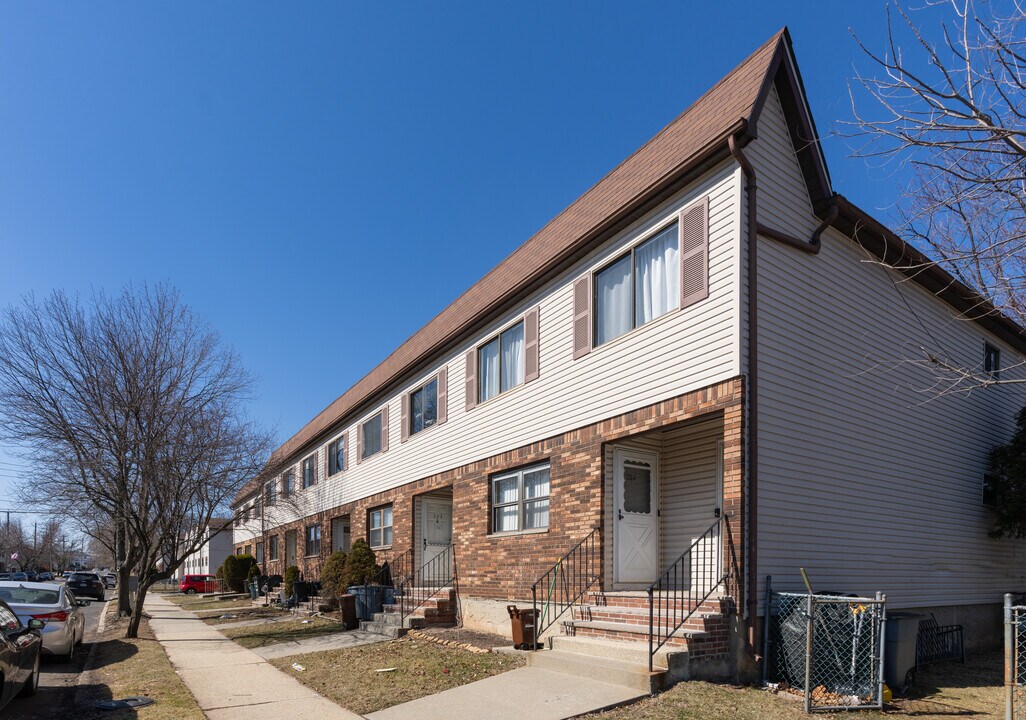 Katan Gardens in Staten Island, NY - Building Photo