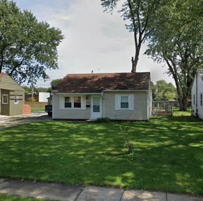 property at 3413 59th St