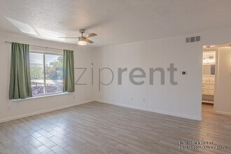 8087 Meadow Rd in Dallas, TX - Building Photo - Building Photo