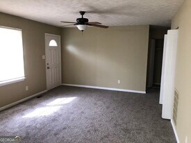 1567 Pintail Rd in Jonesboro, GA - Building Photo