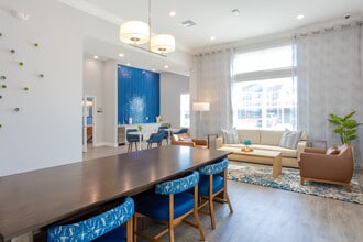 The Carlton at Lake Dexter in Winter Haven, FL - Foto de edificio - Interior Photo