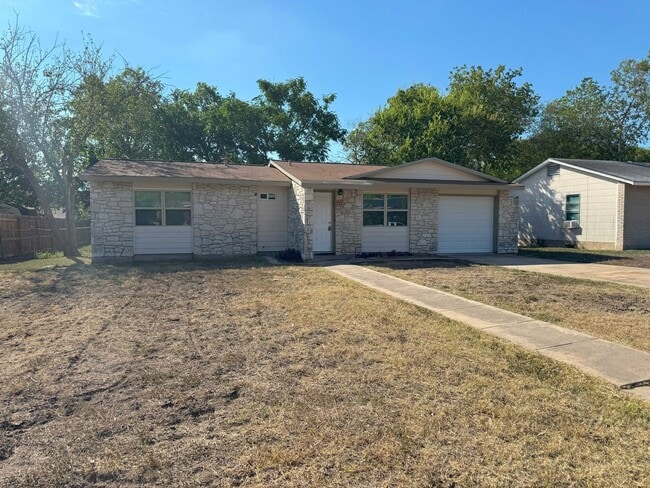 226 Park Ln in Universal City, TX - Building Photo - Building Photo