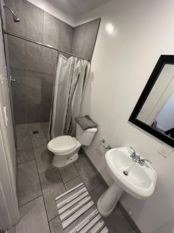 14836 Archwood St in Los Angeles, CA - Building Photo - Building Photo