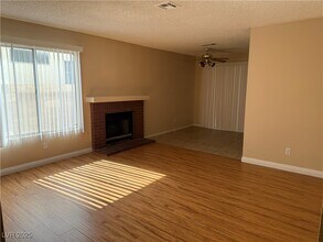 343 Abbington St in Henderson, NV - Building Photo - Building Photo