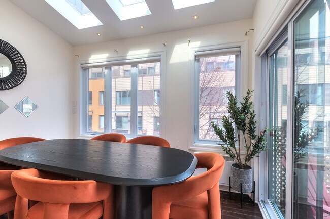 1099 Rue Anderson in Montréal, QC - Building Photo - Building Photo