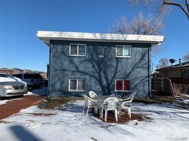 2540 Kenton St in Aurora, CO - Building Photo