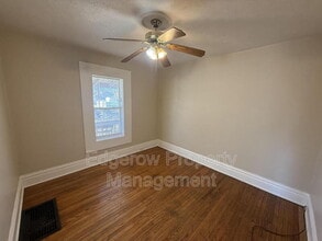 742 Mc Reynolds Ave NW in Grand Rapids, MI - Building Photo - Building Photo