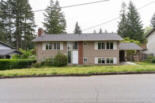1410 150th Ave SE in Bellevue, WA - Building Photo