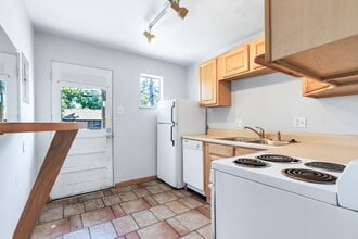 1524 Jasmine St, Unit 4 in Denver, CO - Building Photo - Building Photo