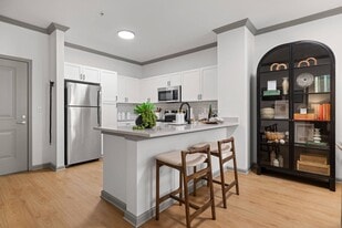 Lorian in Denver, CO - Building Photo