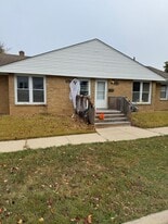 2606 13th Ave in Rockford, IL - Building Photo