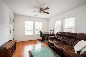 811 W 13th St in Houston, TX - Building Photo - Building Photo