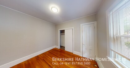 60 Dana St in Cambridge, MA - Foto de edificio - Building Photo