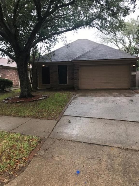 2004 Old Creek Dr Rentals in Rosenberg, TX