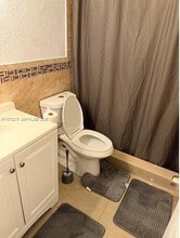 4732 SW 33rd Ave, Unit 207 in Fort Lauderdale, FL - Building Photo - Building Photo