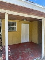 1340 Peri St in Opa Locka, FL - Building Photo