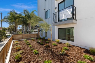 1253 N Gower St in Los Angeles, CA - Building Photo - Building Photo