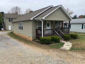 101 Nicky Ln in Asheville, NC - Building Photo - Building Photo