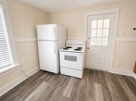 28 Prospect St in Webster, MA - Building Photo