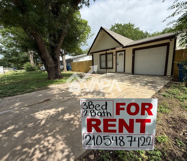 4743 Swann Ln in San Antonio, TX - Building Photo - Building Photo